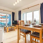 Apartamento Casa Azul, Fast Wi-fi, Airco, Pool & Bbq Near The Da Rocha Portimão