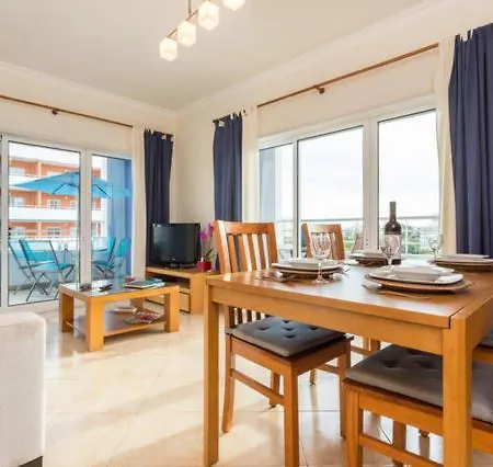 Apartment Casa Azul, Fast Wi-fi, Airco, Pool & Bbq Near The Da Rocha Portimao